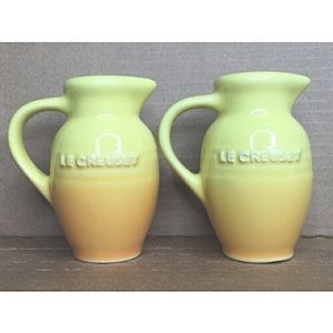 Le Creuset Salt & Pepper Shaker Set Citrus Soleil Stoneware- New still in box